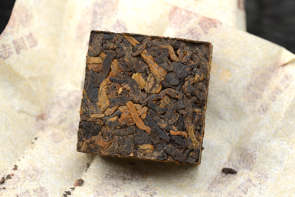 2012 Haiwan mini shu puer tea