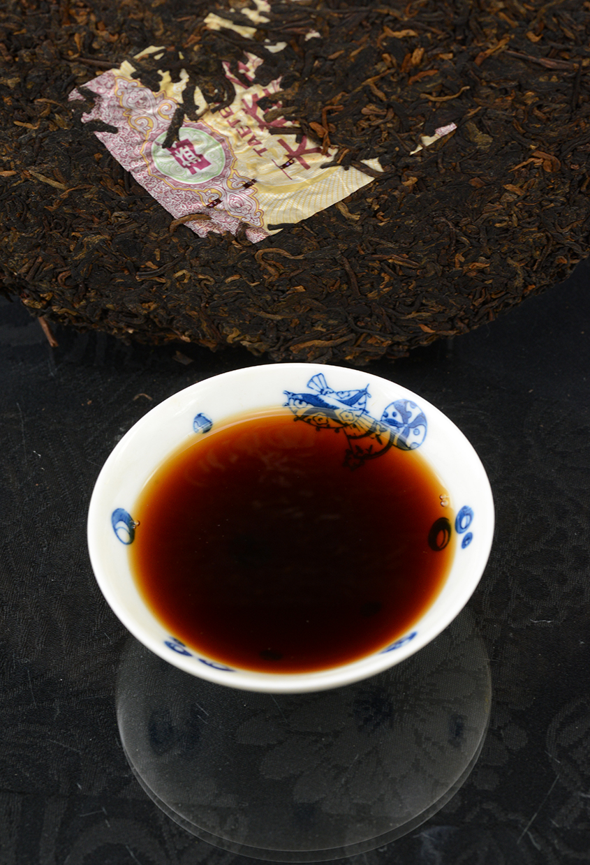 2016 menghai jin guo arany virág shu puerh tea