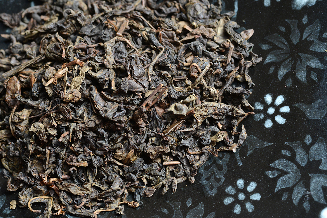 se chung aged oolong tea