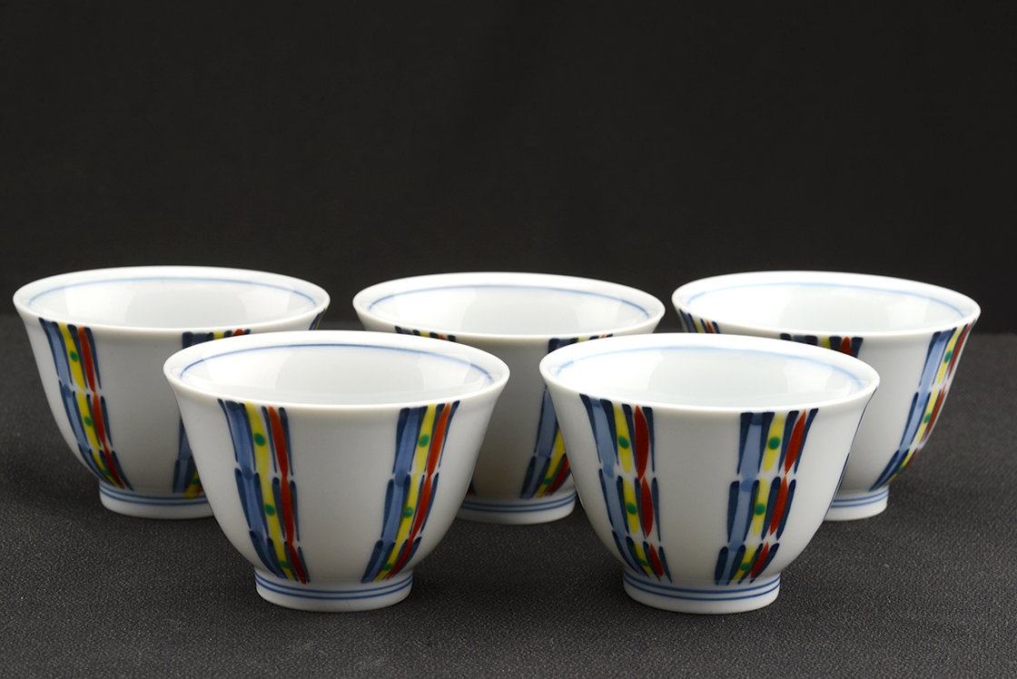 colorful japanese porcellain tea cup set