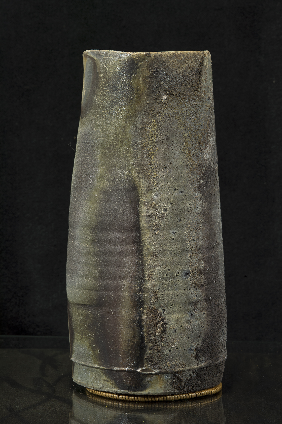 bizen japán virágváza Hiroyoshi Makita