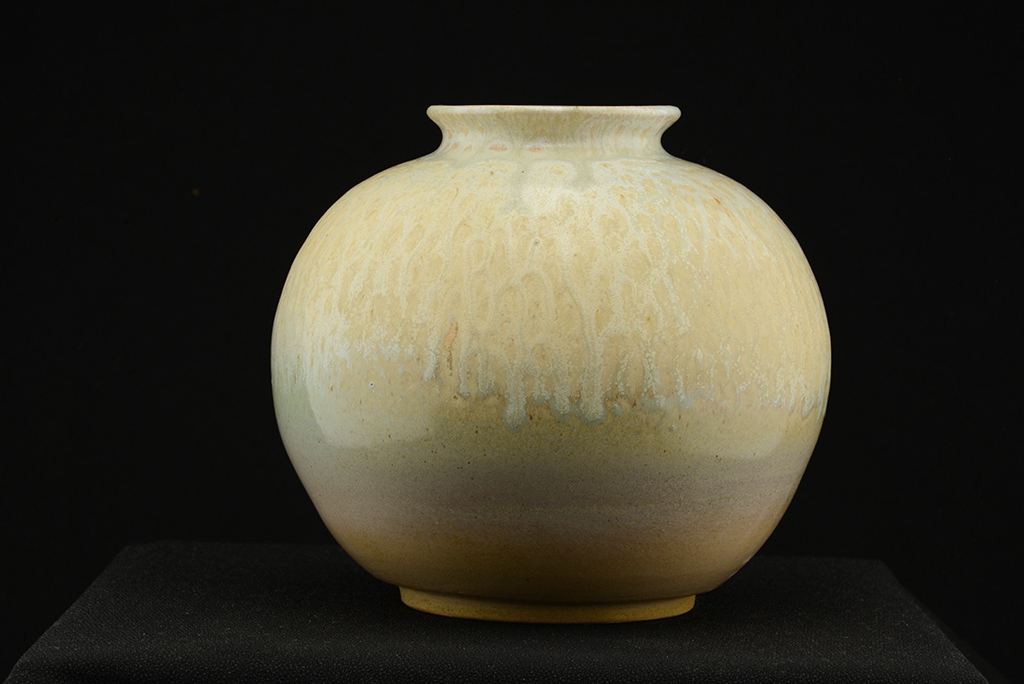 Yohen ash glaze vase