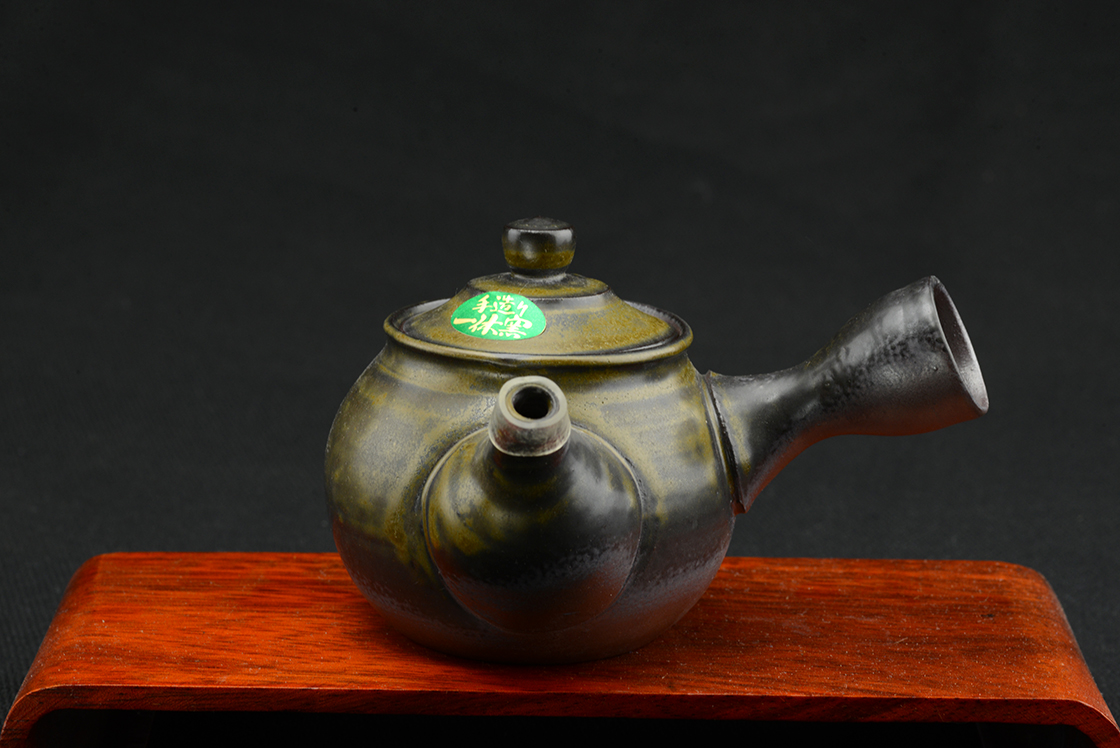 yugake gyokuro japanese tea pot