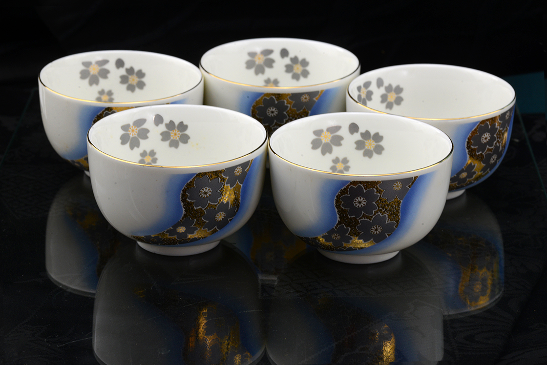sakura japán porcelán kézzel festett teáscsésze készlet