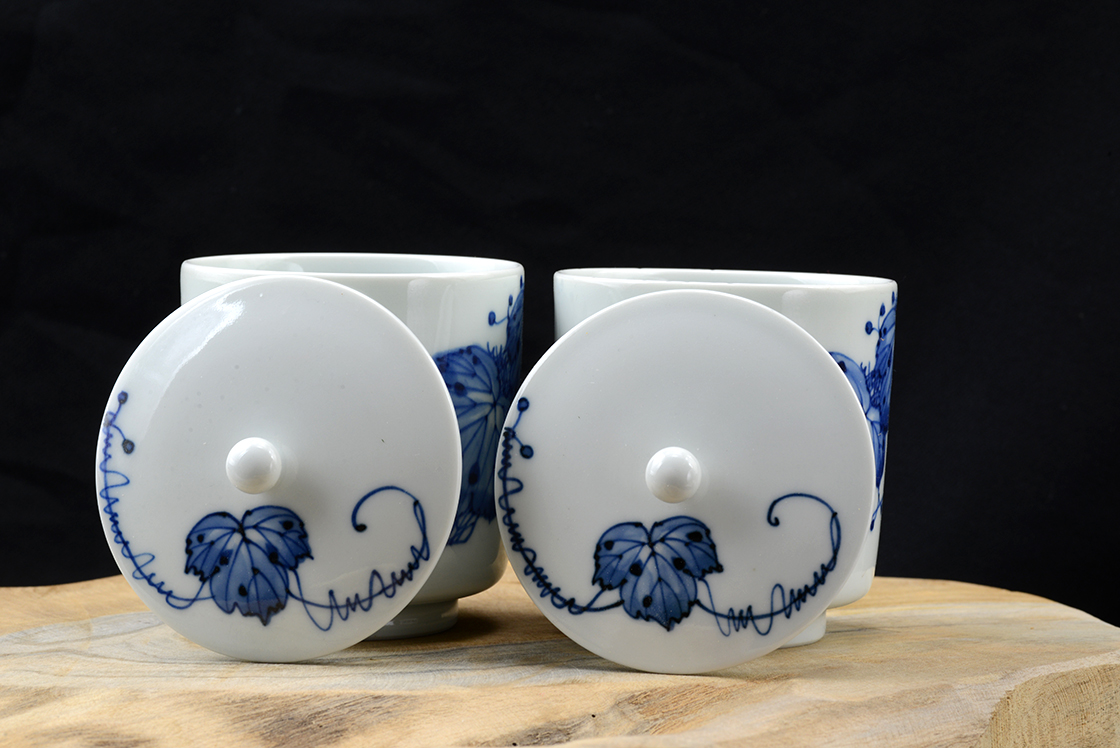 Imari arita kézzel festett japán teáscsésze pár