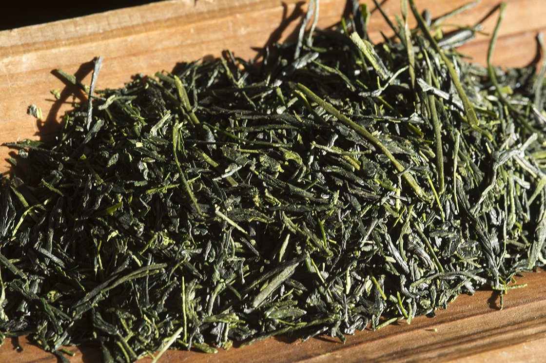 hoshino gyokuro fuyu no hana faszénen sütött gyokuro