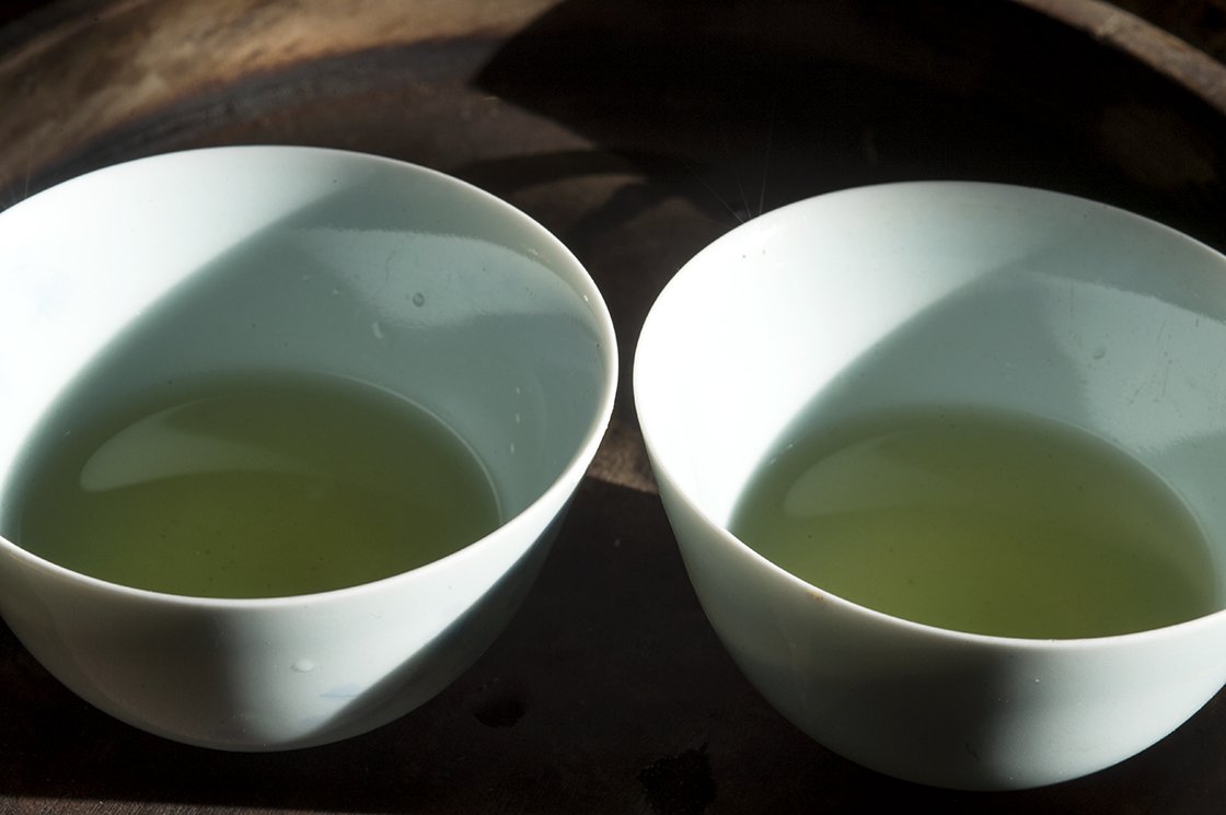hoshino gyokuro fuyu no hana faszénen sütött gyokuro