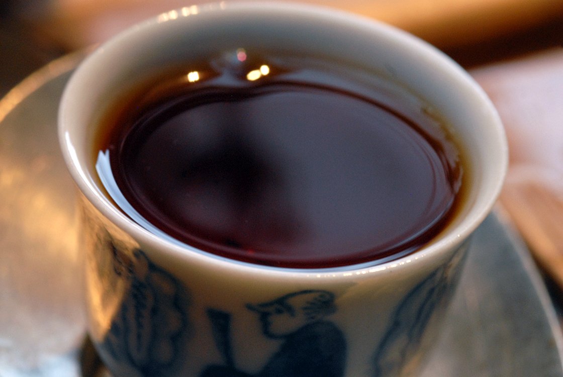 A benifukiból készül zöld és fekete tea, mindkettőt erős antiallergén teaként tartják számon. Allergia, allergiás asztma esetén is alkalmazható, vagy egyszerűen azért, mert finom. Mézes, gyümölcsös, telt, lágy, némi vegetális, diós felhanggal, de elsősorban édes. A teát a Hoshitea gyártja a Gyokuróiról híres Hoshino völgyben.